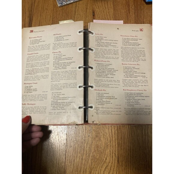 Vtg 1953 Better Homes & Gardens New Cook Book 5-Ring Binder 1st edition - Picture 10 of 16